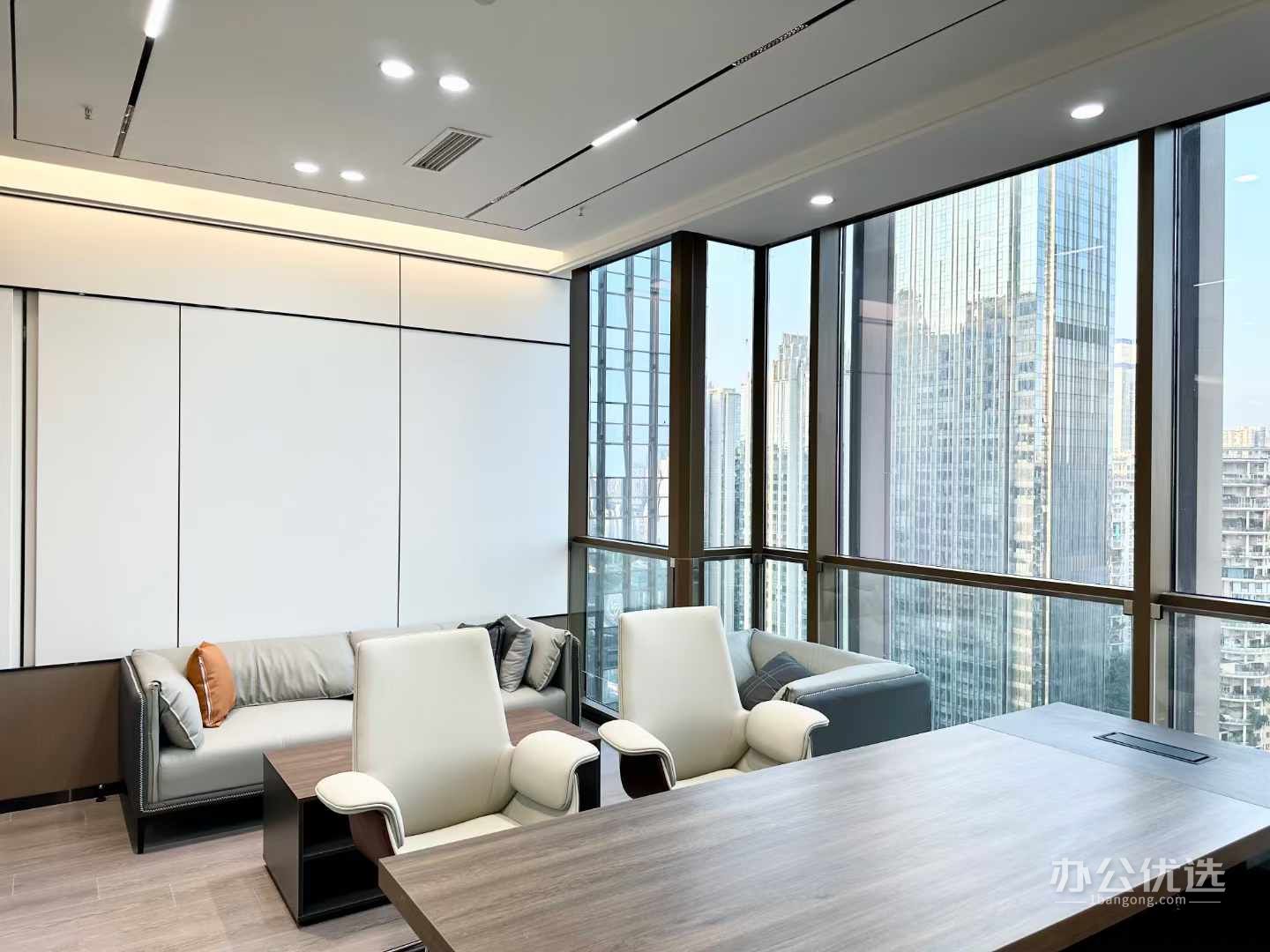 东方希望天祥广场