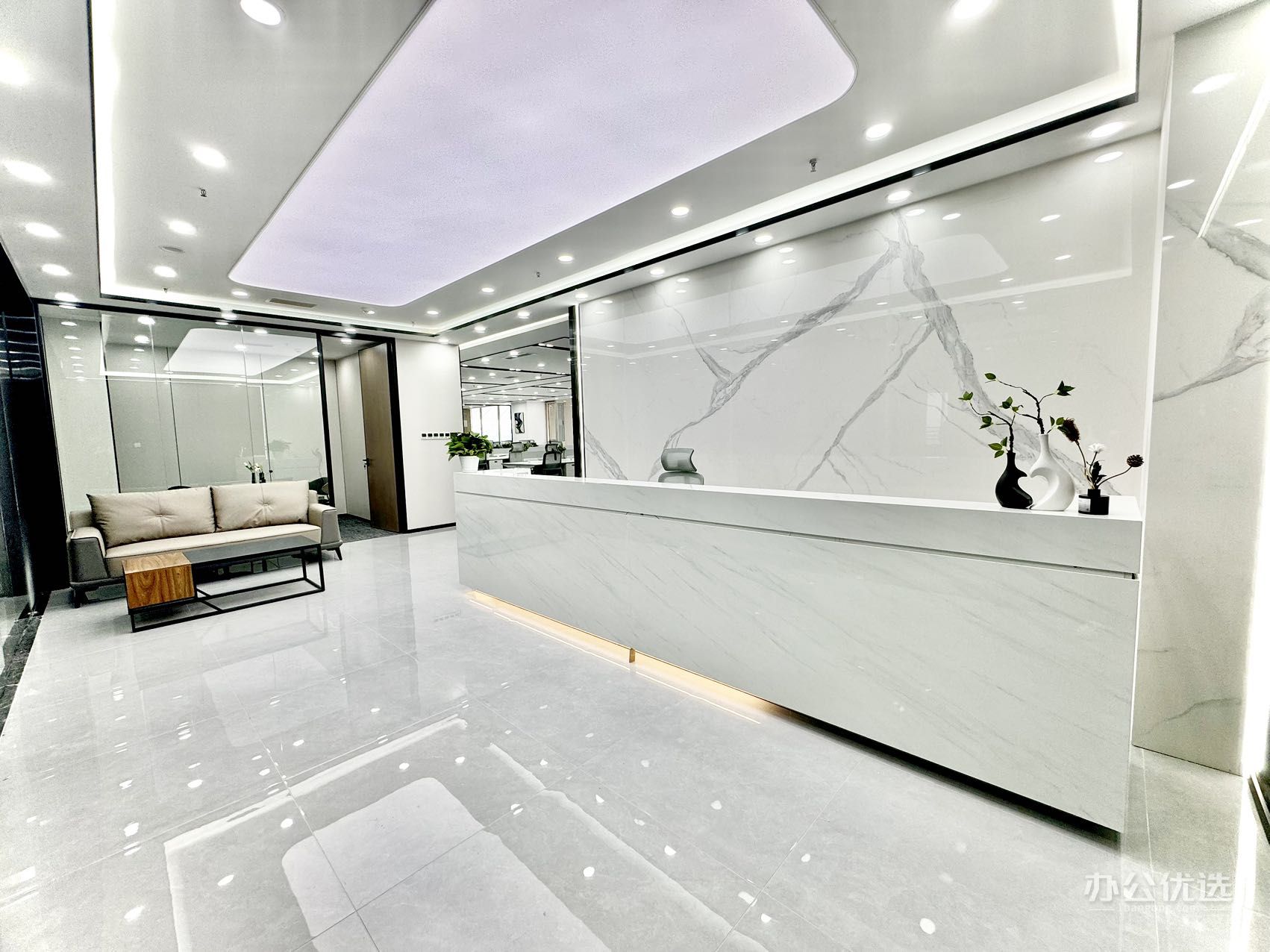 750平（9隔间+66工位）